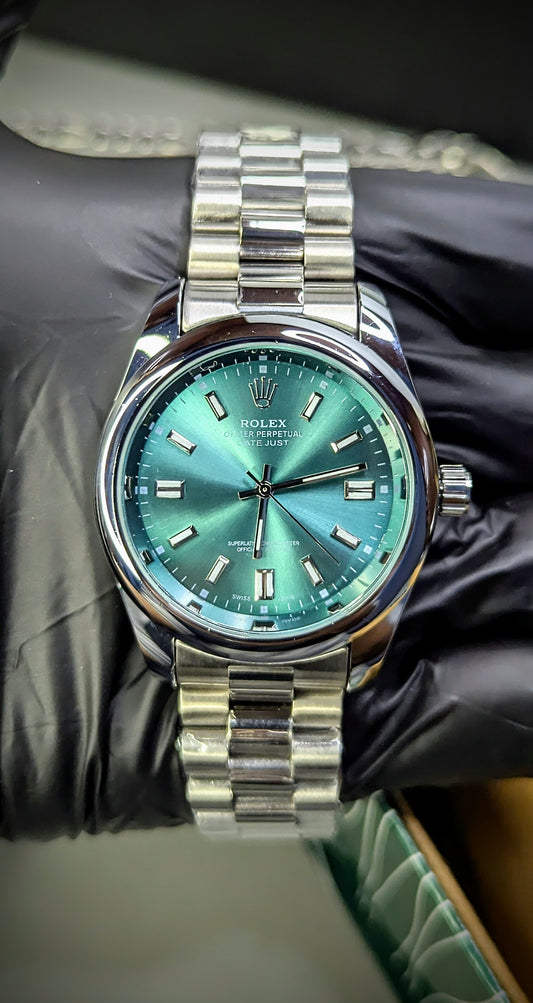 Rolex Oyster Aqua - Umdaah Collection