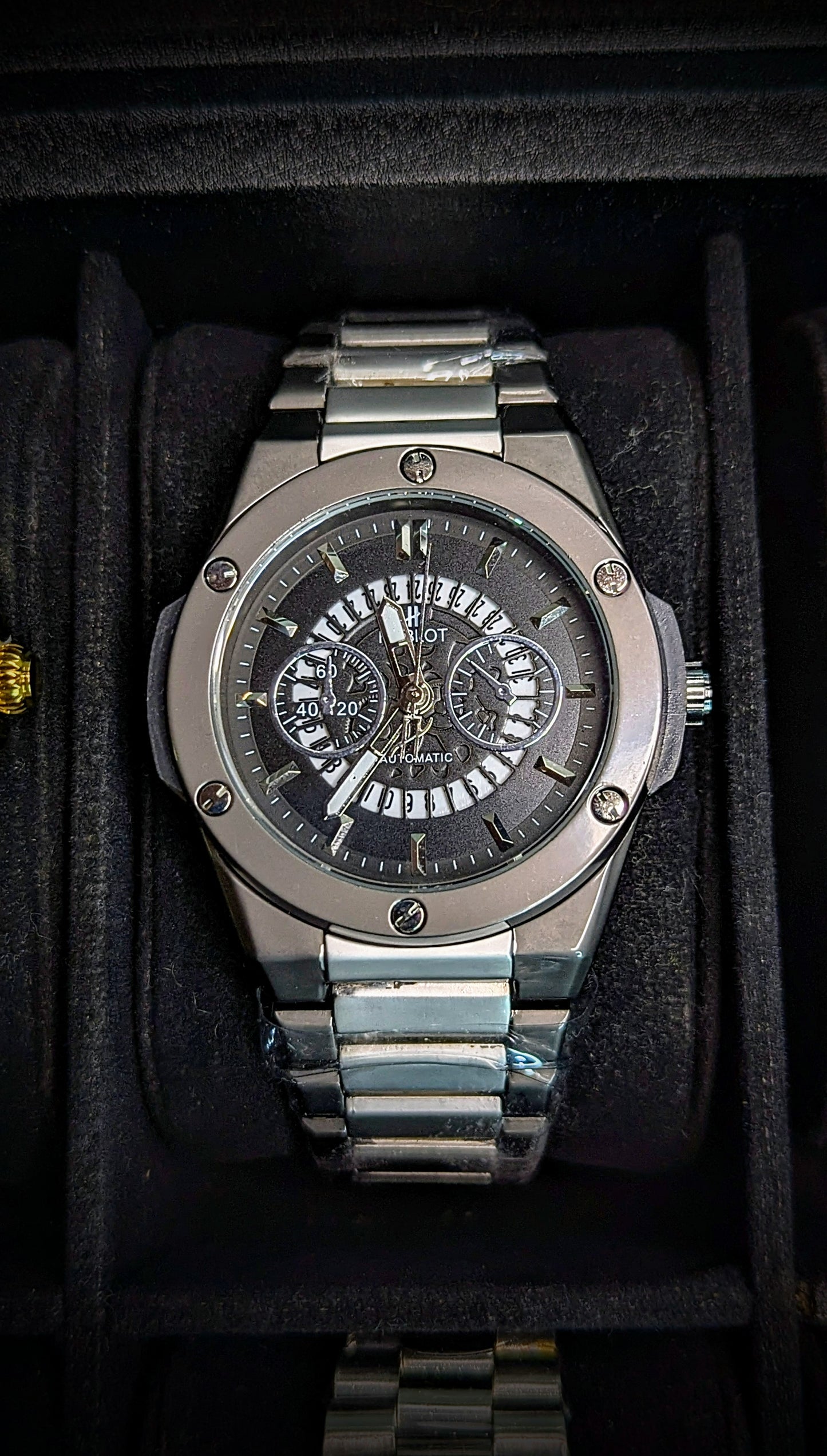 Hublot CF Chain Grey - Umdaah Collection